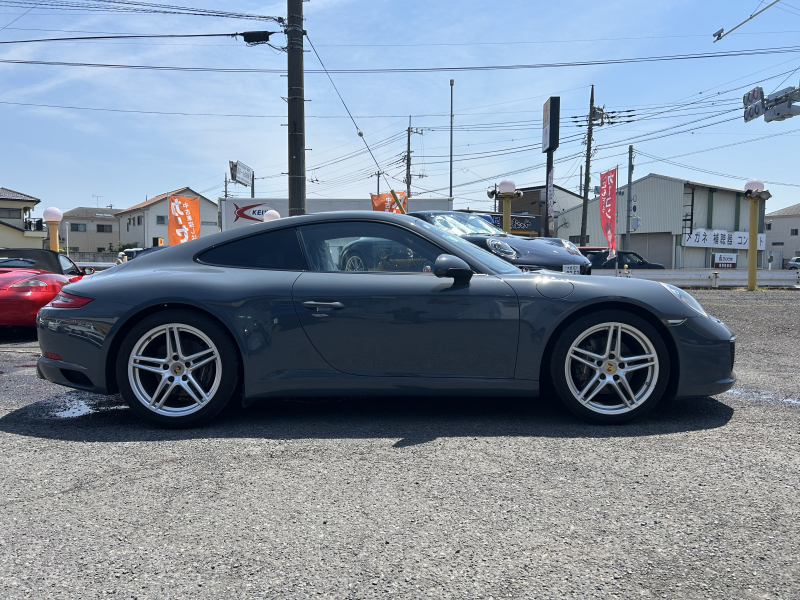 ポルシェ 911(Type991.2) カレラ　右H　PDK　サンルーフ  純正19インチアルミ