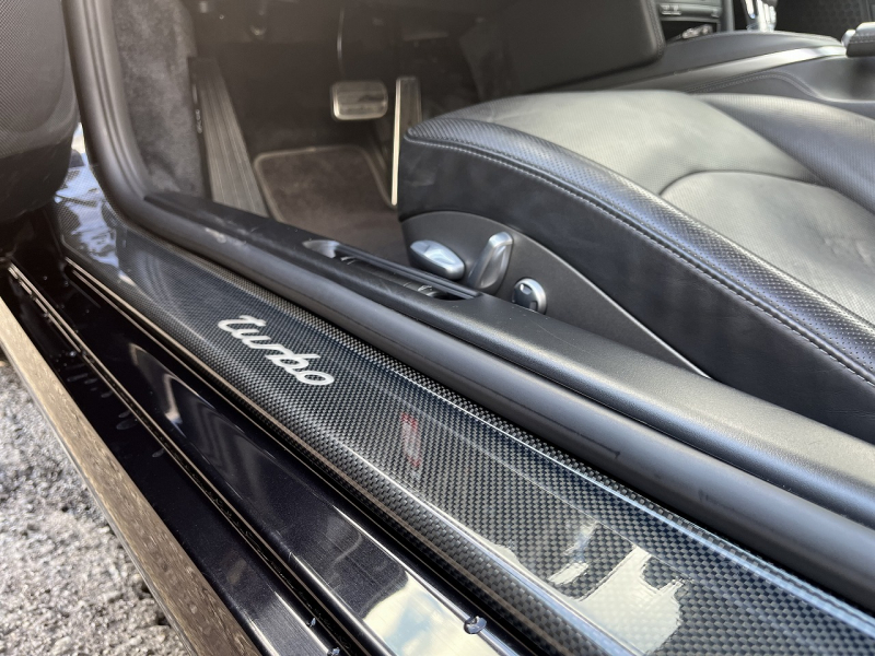 ポルシェ 911(Type997) ターボ PDK 左ハンドル 低走行