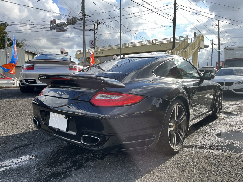 ポルシェ 911(Type997) ターボ PDK 左ハンドル 低走行