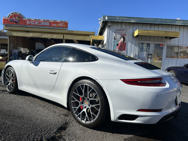 ポルシェ 911(Type991.2) カレラ　PDK　右H　スポーツクロノPKG　スポーツエグゾースト　スパイダー20インチアルミホイール　GTスポーツステアリング　レザーシート　シートヒーター
