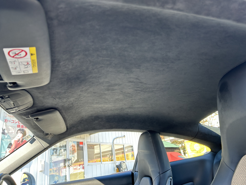 ポルシェ 911(Type991.2) カレラ　PDK　右H　スポーツクロノPKG　スポーツエグゾースト　スパイダー20インチアルミホイール　GTスポーツステアリング　レザーシート　シートヒーター