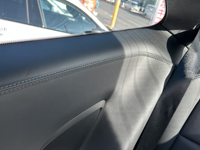 ポルシェ 911(Type991.2) カレラ4　PDK　右H　スポーツクロノPKG　スポ－ツエグゾースト　アダプティブクルーズコントロール　レザーインテリア　パワーステアリングプラス　GTスポーツステアリング　カレラS20インチアルミホイール　　　　　　　