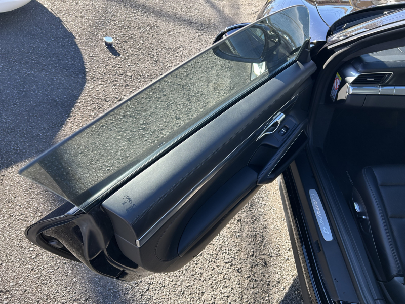 ポルシェ 911(Type991.2) カレラ4　PDK　右H　スポーツクロノPKG　スポ－ツエグゾースト　アダプティブクルーズコントロール　レザーインテリア　パワーステアリングプラス　GTスポーツステアリング　カレラS20インチアルミホイール　　　　　　　