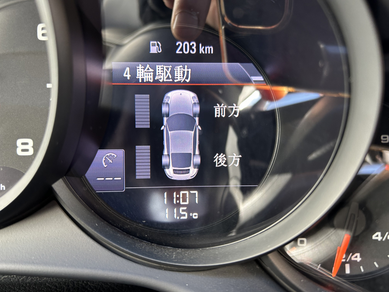 ポルシェ 911(Type991.2) カレラ4　PDK　右H　スポーツクロノPKG　スポ－ツエグゾースト　アダプティブクルーズコントロール　レザーインテリア　パワーステアリングプラス　GTスポーツステアリング　カレラS20インチアルミホイール　　　　　　　