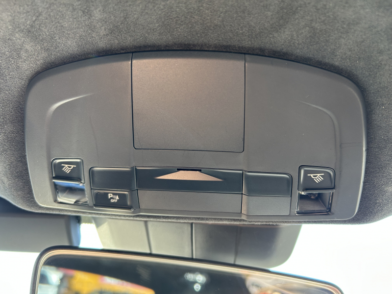 ポルシェ 911(Type991.2) カレラ4　PDK　右H　スポーツクロノPKG　スポ－ツエグゾースト　アダプティブクルーズコントロール　レザーインテリア　パワーステアリングプラス　GTスポーツステアリング　カレラS20インチアルミホイール　　　　　　　