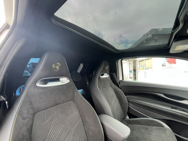 アバルト 500e ツーリズモ BEV車両