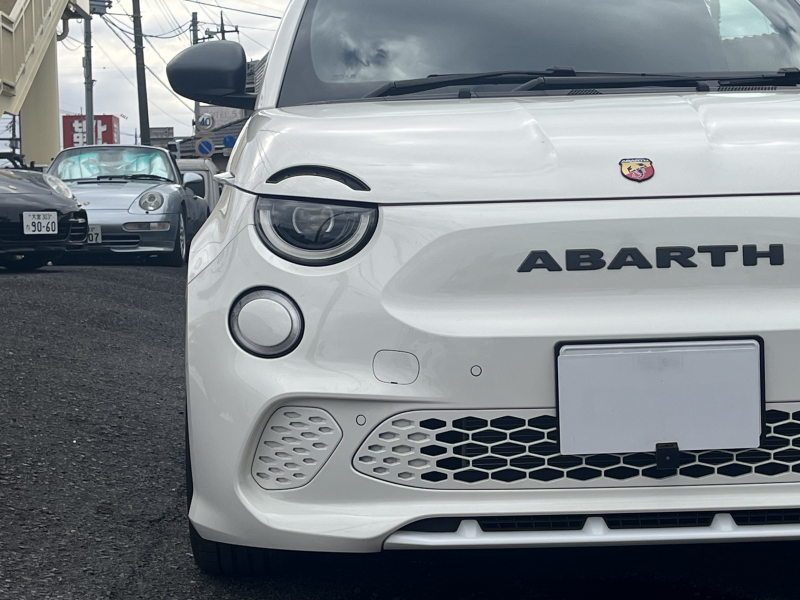 アバルト 500e ツーリズモ BEV車両