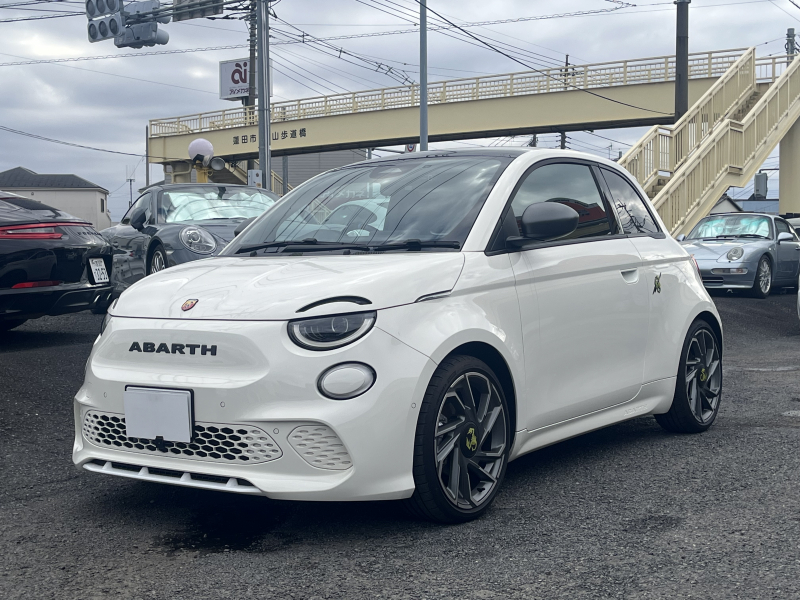 アバルト 500e ツーリズモ BEV車両