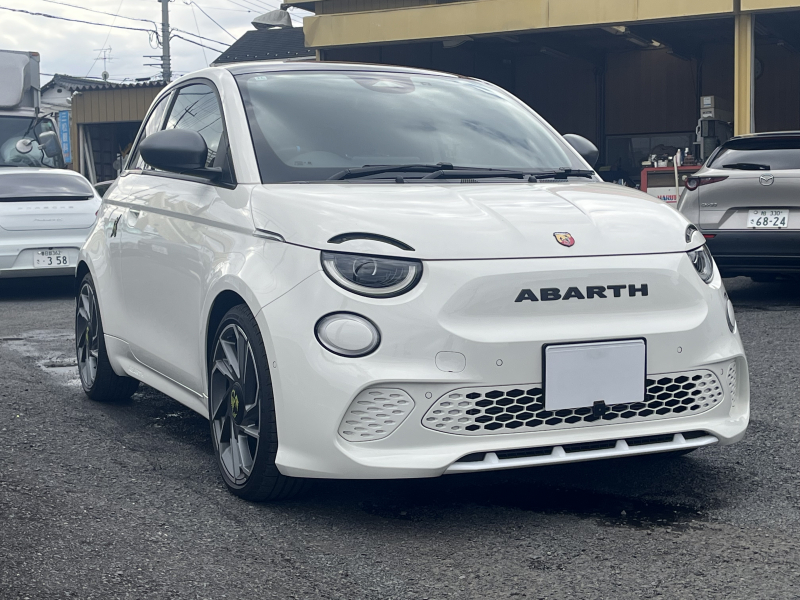 アバルト 500e ツーリズモ BEV車両