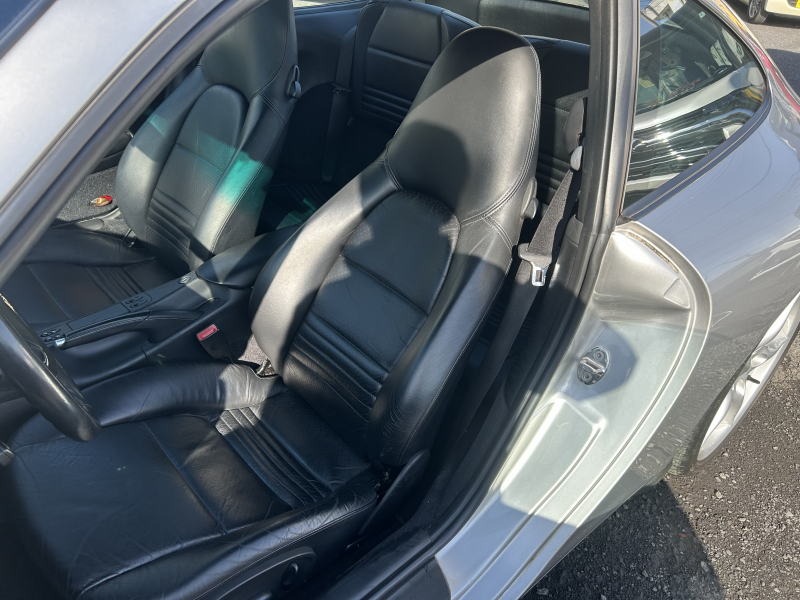 ポルシェ 911(Type996) カレラ　Tiptronic　右H　18インチアルミホイール　車高調　社外マフラー　社外テール