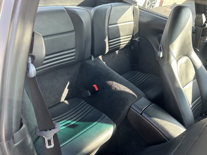 ポルシェ 911(Type996) カレラ　Tiptronic　右H　18インチアルミホイール　車高調　社外マフラー　社外テール