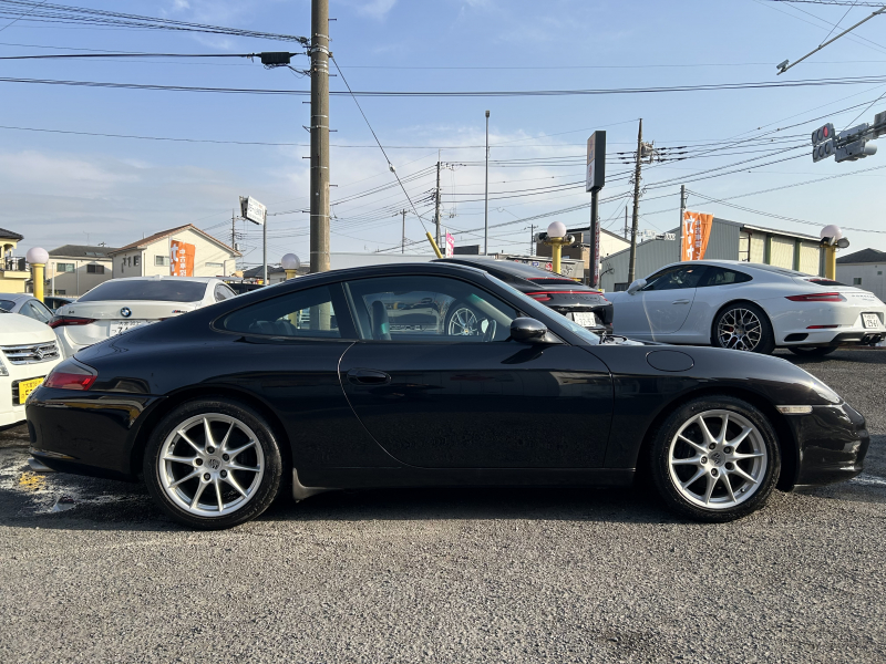 ポルシェ 911(Type996) カレラ 6MT 左H レザーシート　純正17インチアルミ