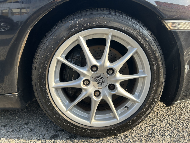 ポルシェ 911(Type996) カレラ 6MT 左H レザーシート　純正17インチアルミ