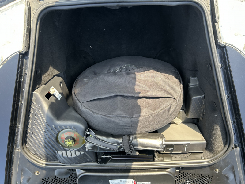 ポルシェ 911(Type996) カレラ 6MT 左H レザーシート　純正17インチアルミ