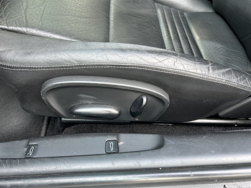 ポルシェ 911(Type996) カレラ 6MT 左H レザーシート　純正17インチアルミ