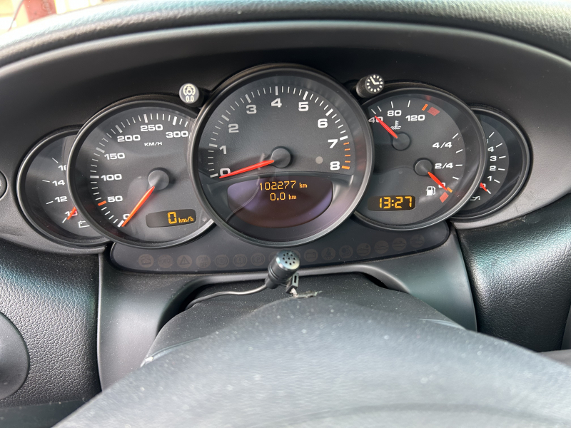 ポルシェ 911(Type996) カレラ 6MT 左H レザーシート　純正17インチアルミ