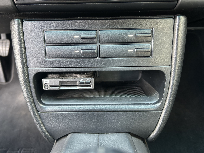 ポルシェ 911(Type996) カレラ 6MT 左H レザーシート　純正17インチアルミ