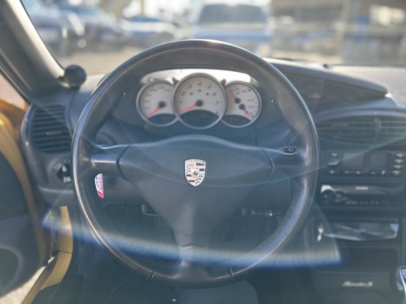 ポルシェ ボクスター(Type986) ボクスターS　左H　6MT　シートヒーター　レッドキャリパー