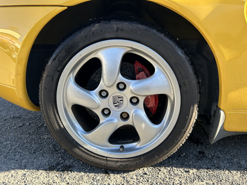 ポルシェ ボクスター(Type986) ボクスターS　左H　6MT　シートヒーター　レッドキャリパー