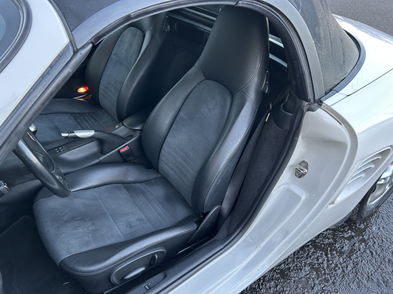 ポルシェ ボクスター(Type986) 2.7　左H　5MT  純正アルミ　HDDナビ