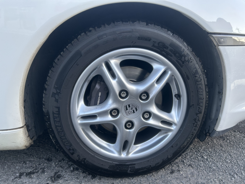 ポルシェ ボクスター(Type986) 2.7　左H　5MT  純正アルミ　HDDナビ