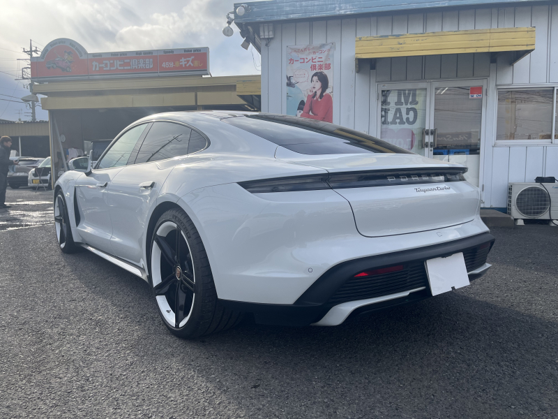 ポルシェ タイカン ターボ 4シート 4WD　右H　スポクロ　パノラマ　PSCB