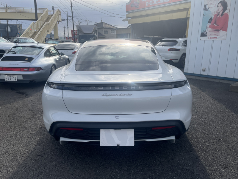 ポルシェ タイカン ターボ 4シート 4WD　右H　スポクロ　パノラマ　PSCB