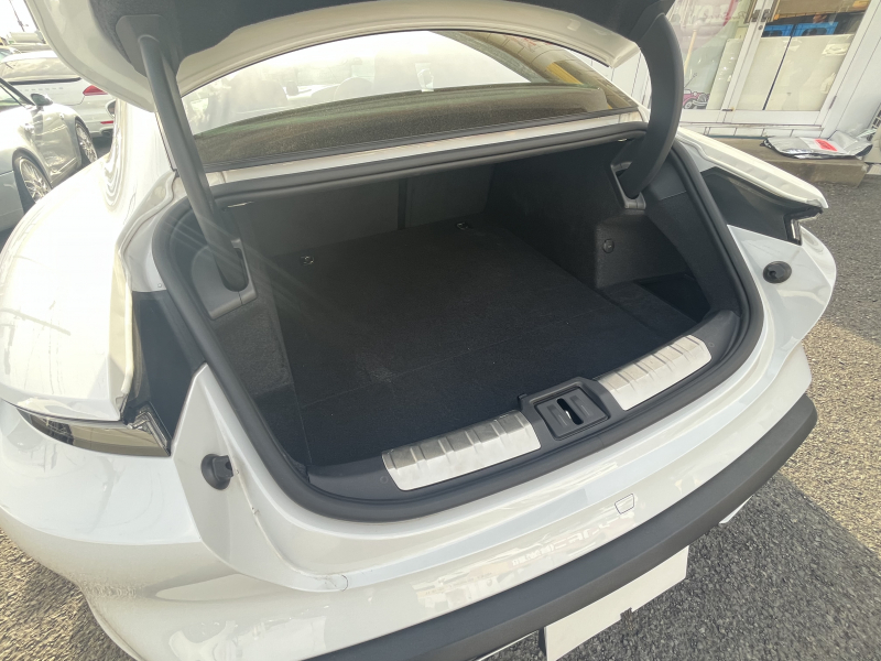 ポルシェ タイカン ターボ 4シート 4WD　右H　スポクロ　パノラマ　PSCB