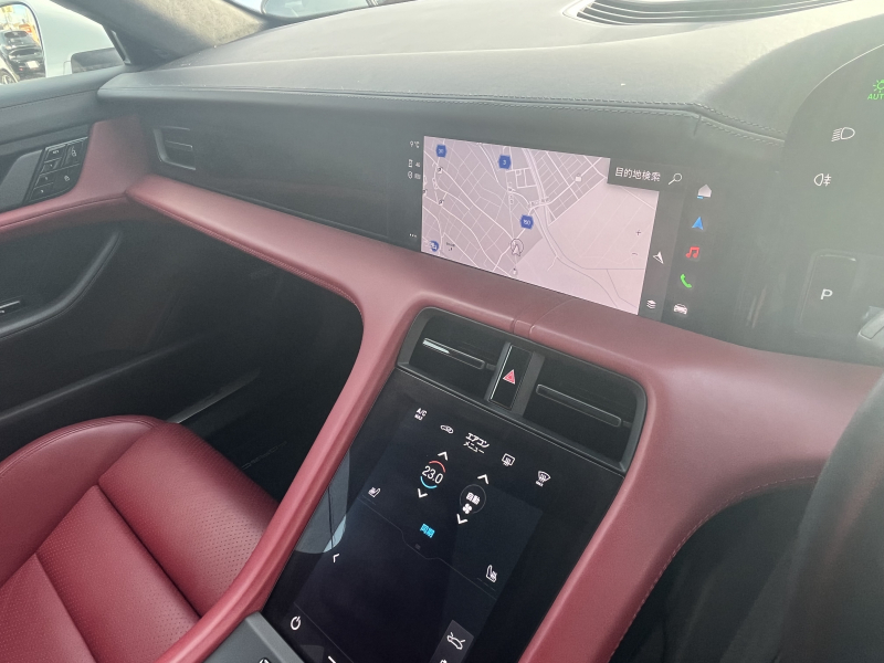 ポルシェ タイカン ターボ 4シート 4WD　右H　スポクロ　パノラマ　PSCB