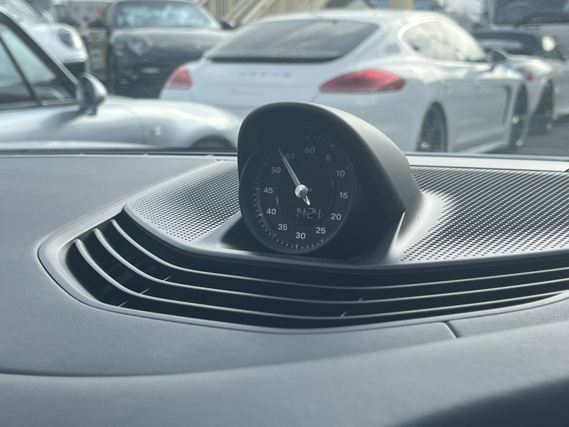 ポルシェ タイカン ターボ 4シート 4WD　右H　スポクロ　パノラマ　PSCB