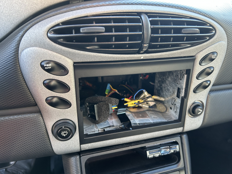 ポルシェ ボクスター(Type986) ボクスターS　左H　6MT 　レッドキャリパー　スポーツシート　車高調