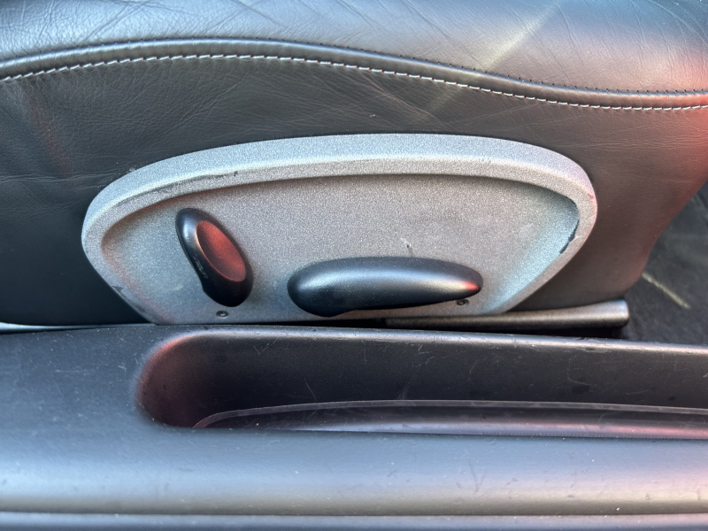 ポルシェ ボクスター(Type986) ボクスターS　左H　6MT 　レッドキャリパー　スポーツシート　車高調