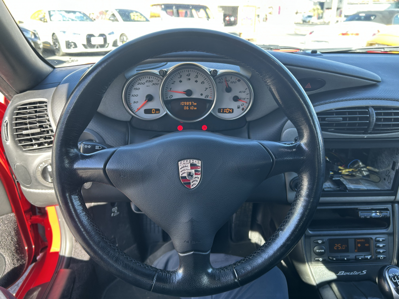 ポルシェ ボクスター(Type986) ボクスターS　左H　6MT 　レッドキャリパー　スポーツシート　車高調