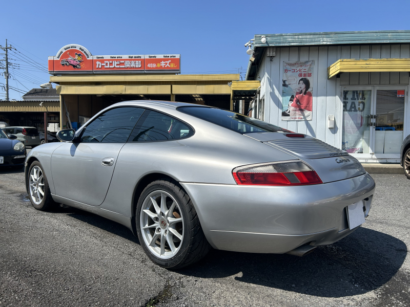 ポルシェ 911(Type996) カレラ　左H　6MT　レザーシート　地デジナビ　バックカメラ