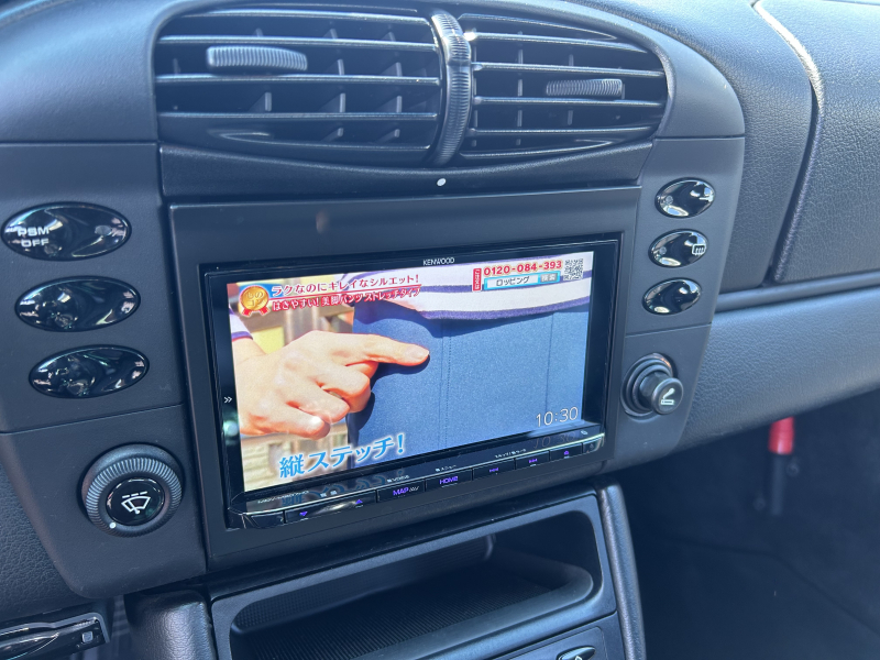 ポルシェ 911(Type996) カレラ　左H　6MT　レザーシート　地デジナビ　バックカメラ