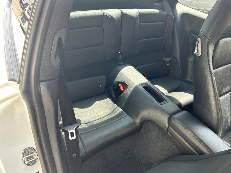 ポルシェ 911(Type991.2) カレラ　スポーツクロノパッケージ　PDK　右ハンドル　黒革　シートヒーター　純正19インチアルミ　純正ナビ