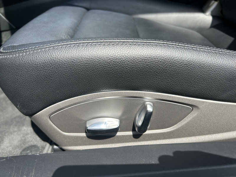 ポルシェ 911(Type991.2) カレラ　スポーツクロノパッケージ　PDK　右ハンドル　黒革　シートヒーター　純正19インチアルミ　純正ナビ