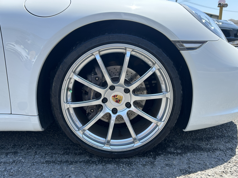 ポルシェ 911(Type991.2) カレラ　スポーツクロノパッケージ　PDK　右ハンドル　黒革　シートヒーター　ADVAN20インチアルミ　純正ナビ