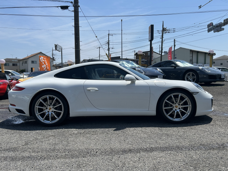 ポルシェ 911(Type991.2) カレラ　スポーツクロノパッケージ　PDK　右ハンドル　黒革　シートヒーター　ADVAN20インチアルミ　純正ナビ