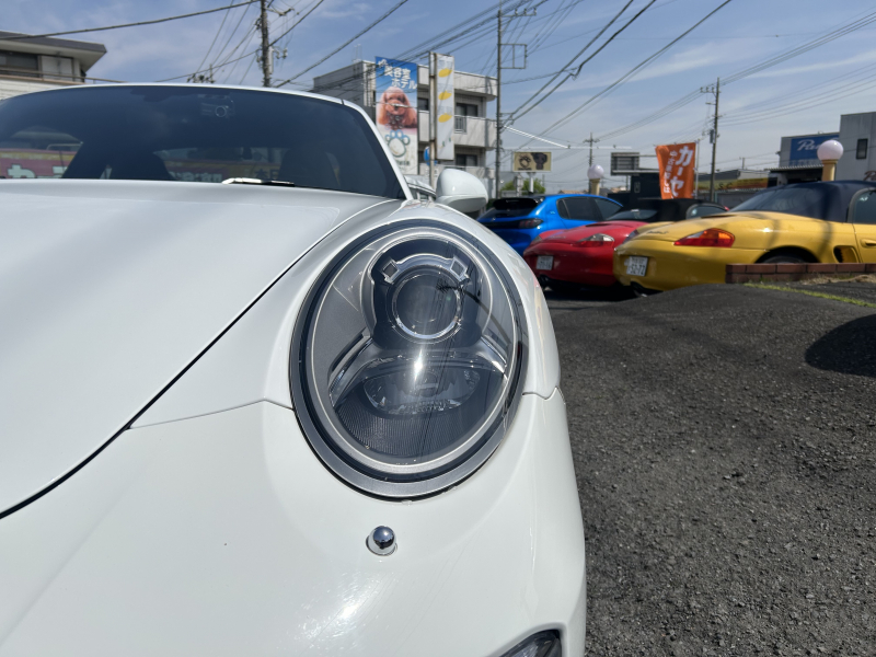 ポルシェ 911(Type991.2) カレラ　スポーツクロノパッケージ　PDK　右ハンドル　黒革　シートヒーター　純正19インチアルミ　純正ナビ