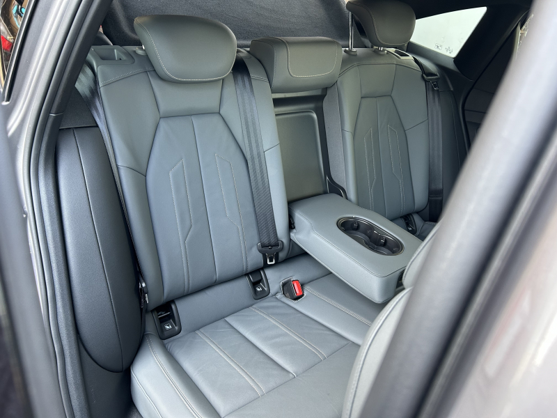 アウディ e-tron Sportback Q4 e-tron 50 Sportback Sライン　AudiAG21インチアルミ　シートヒーター　パワーバックドア　SONOSサウンド