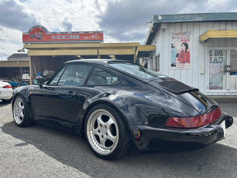 ポルシェ 911(Type964) カレラ4　左H　5MT　ターボルック　18インチアルミ　レカロシート