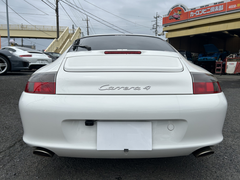 ポルシェ 911(Type996) カレラ4　右H　Tiptronic  サンルーフ　シートヒーター　社外ナビ　バックカメラ