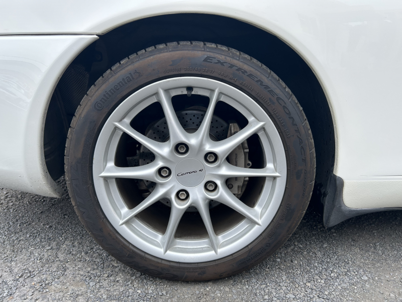 ポルシェ 911(Type996) カレラ4　右H　Tiptronic  サンルーフ　シートヒーター　社外ナビ　バックカメラ