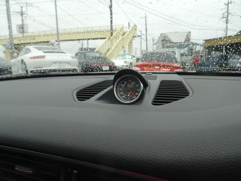 ポルシェ 911(Type991.2) カレラ　スポーツクロノパッケージ　右H　PDK　OPカレラS20インチホイール　シートヒーター　ALLレザーシート　純正ナビ　バックカメラ