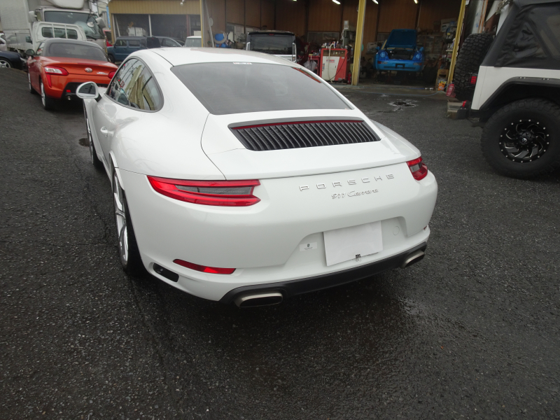 ポルシェ 911(Type991.2) カレラ　スポーツクロノパッケージ　右H　PDK　OPカレラS20インチホイール　シートヒーター　ALLレザーシート　純正ナビ　バックカメラ