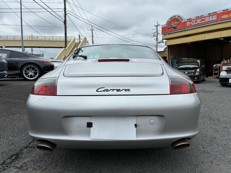 ポルシェ 911(Type996) カレラ　左H　6MT  純正アルミ　後期モデル