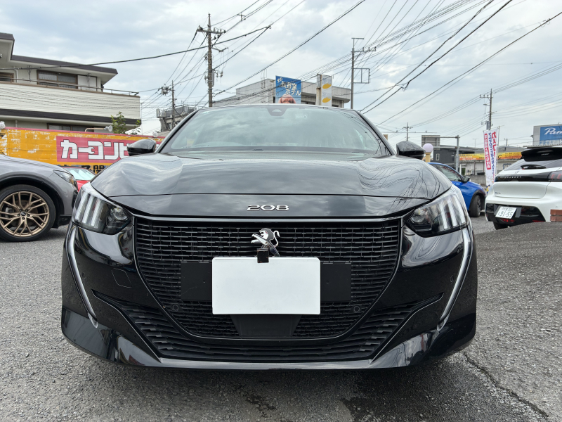 プジョー E-208 GT　アクティブクルーズコントロール　アクティブセーフティブレーキ　ブラインドスポットモニター　ナビ　地デジ　パノラミックビジョン　i-Cockpit　ハーフレザーシート