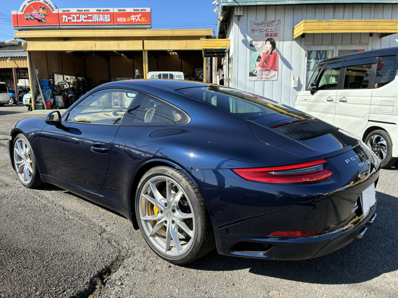 ポルシェ 911(Type991.2) カレラS　右H　PDK 　スポーツクロノPKG　スポーツエグゾースト　PCCB　PASM　ACC　シートヒーター　BOSE　　クレストエンボス加工ヘッドレスト　内装ルクソールベージュ
