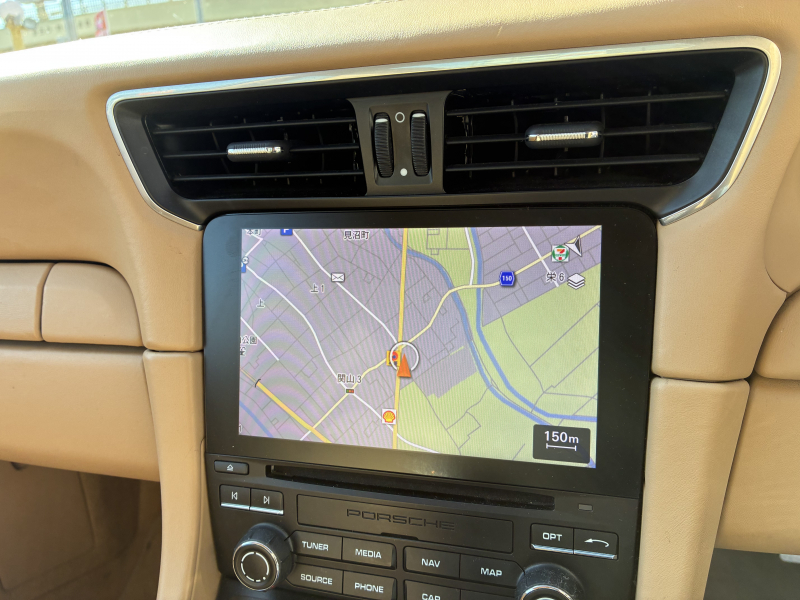 ポルシェ 911(Type991.2) カレラS　右H　PDK 　スポーツクロノPKG　スポーツエグゾースト　PCCB　PASM　ACC　シートヒーター　BOSE　　クレストエンボス加工ヘッドレスト　内装ルクソールベージュ